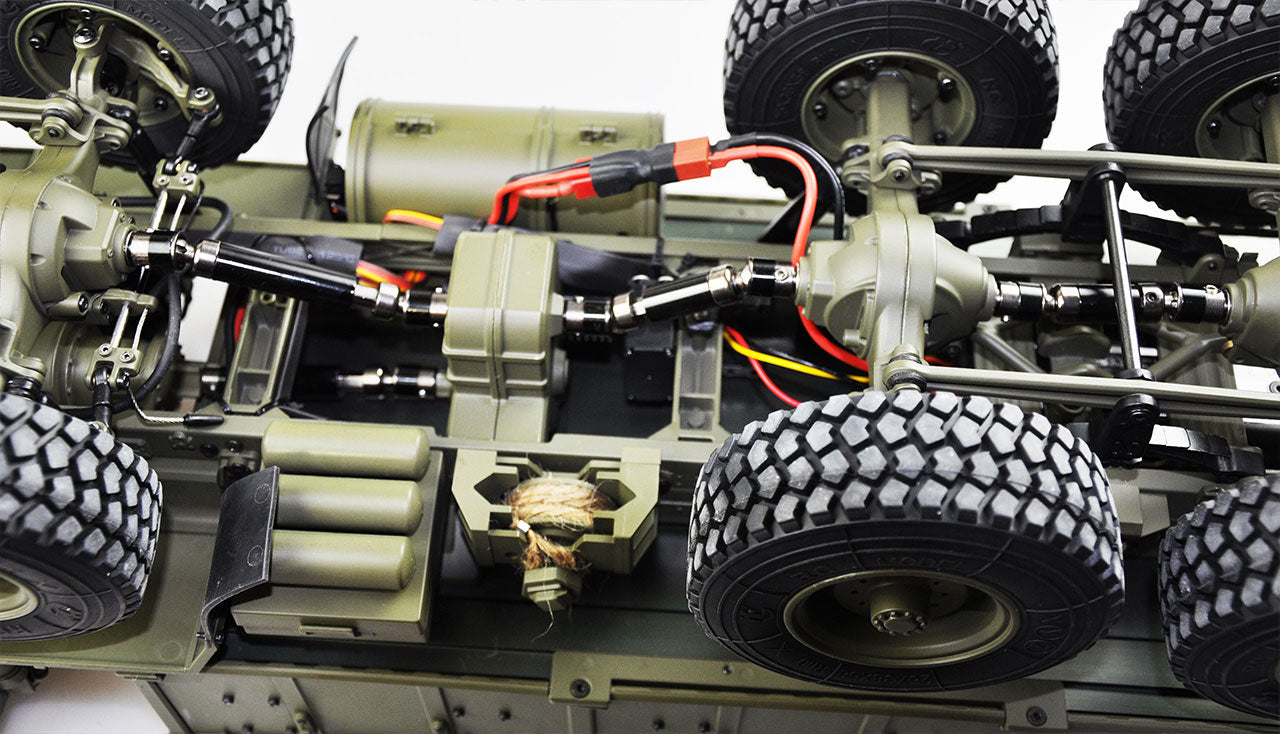 U.S. Militär Truck 8x8 With Ladefläche 1:12 RTR militärgrün