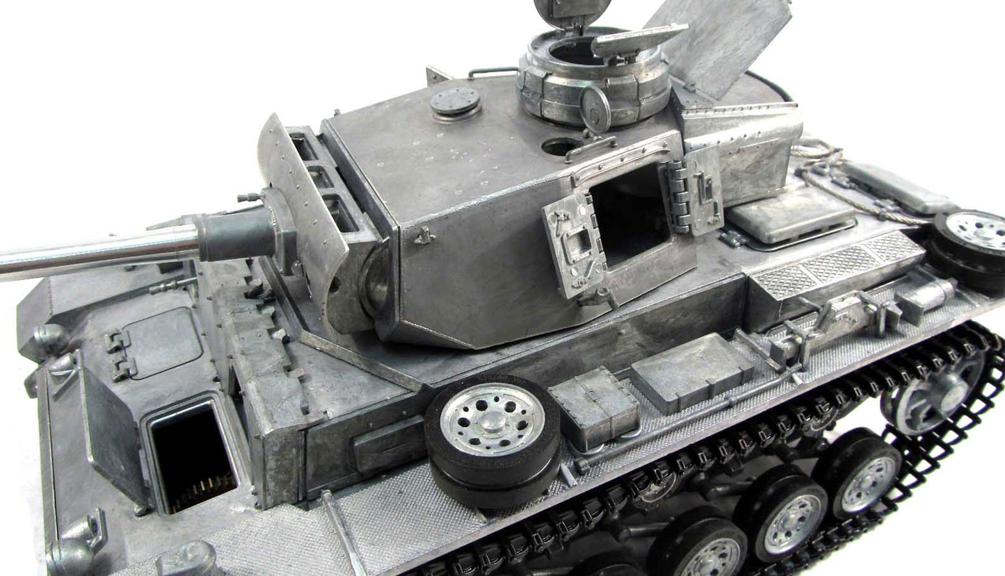 Panzer III 1:16 Professional Line III BB/UP