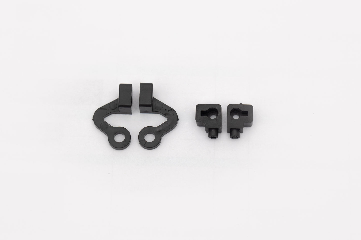 DISC.. 1/18 Triton : Hood Mount Set