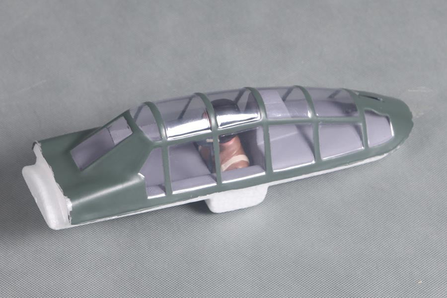 1100mm Zero - Cockpit