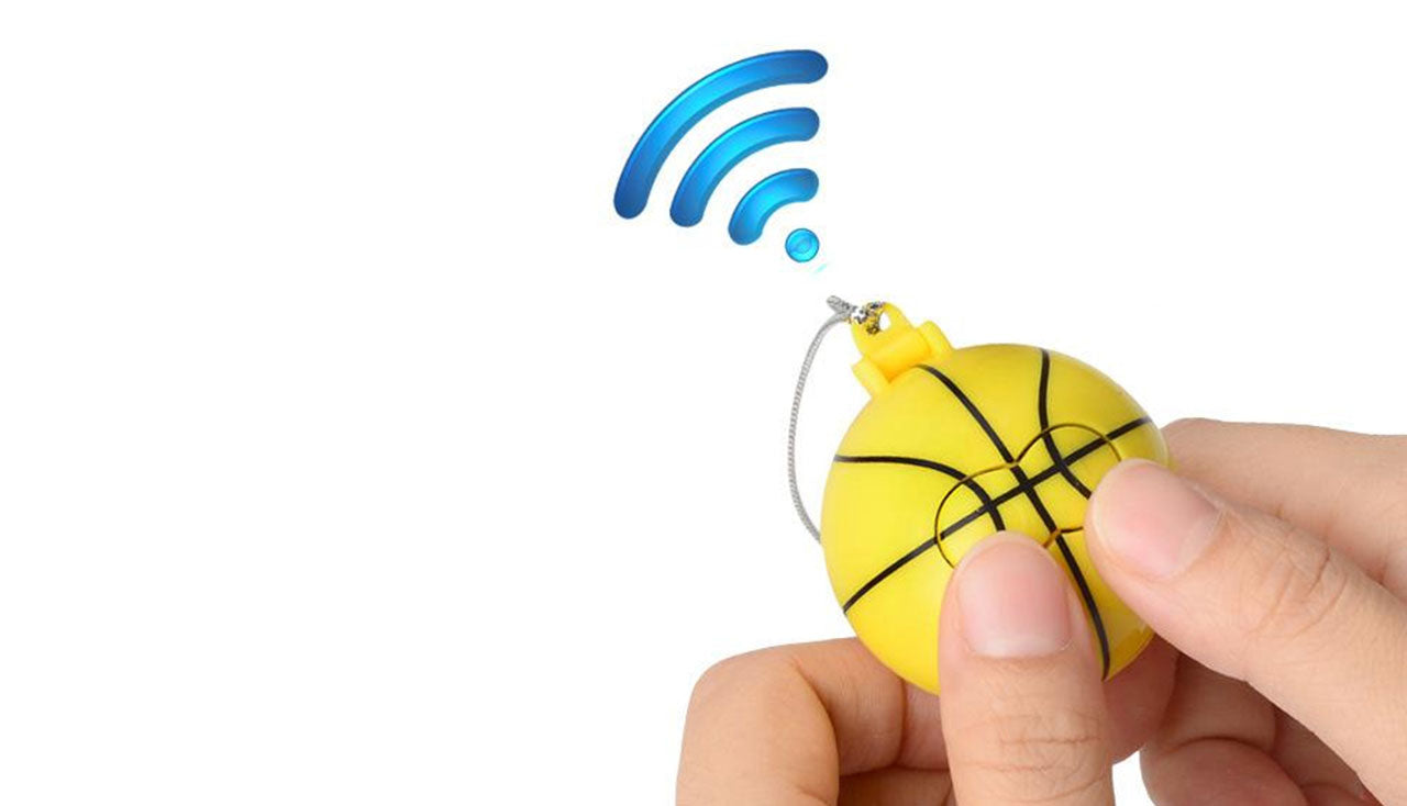 Mini-Telecar im Ball als Schlüsselanhänger