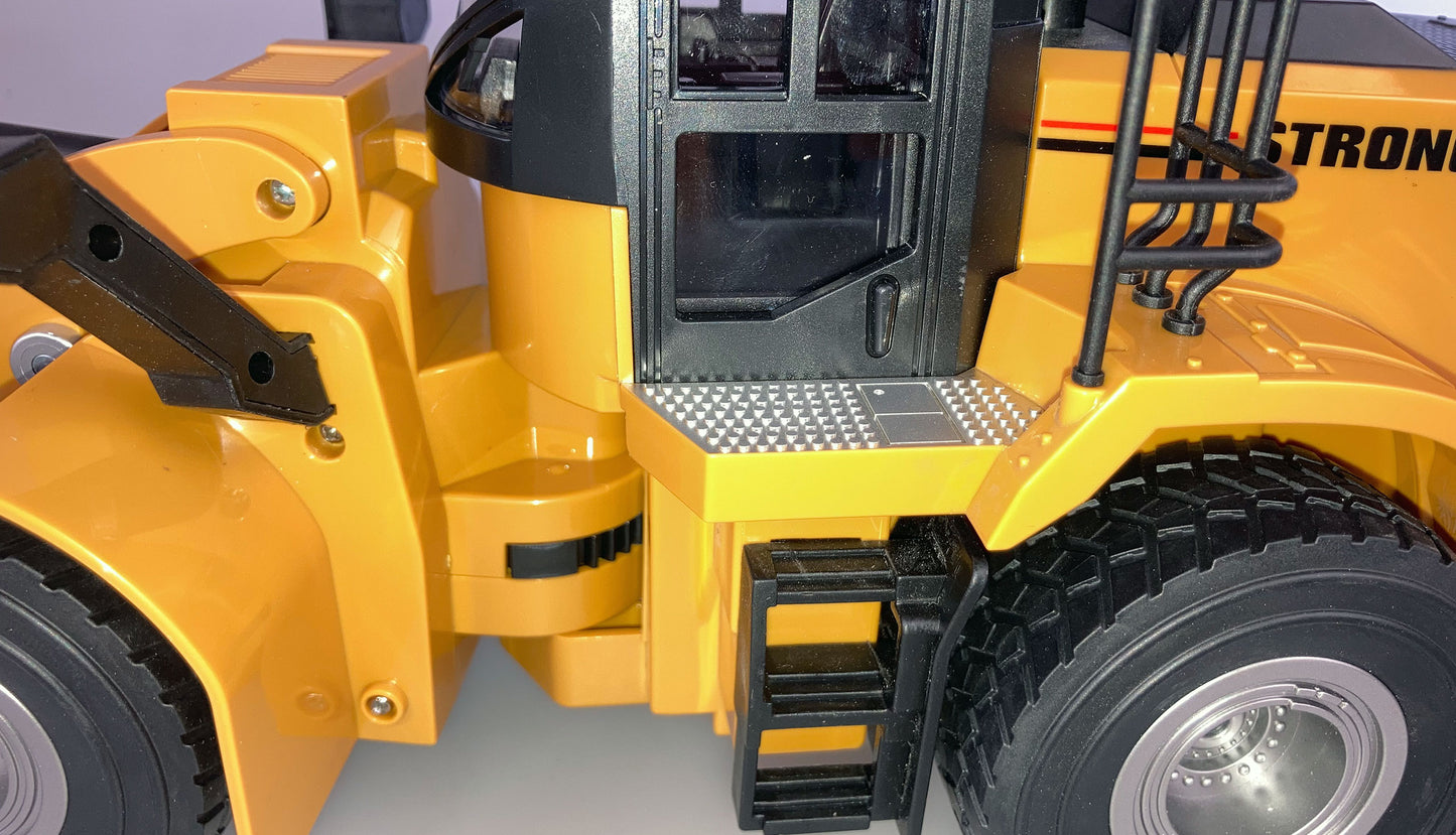 Scale-Wheel Loader Licht & Sound 1:24 RTR