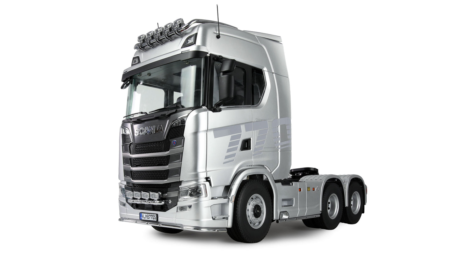 Scania 770 S Zugmaschine 6x6 1:14 RTR Silver