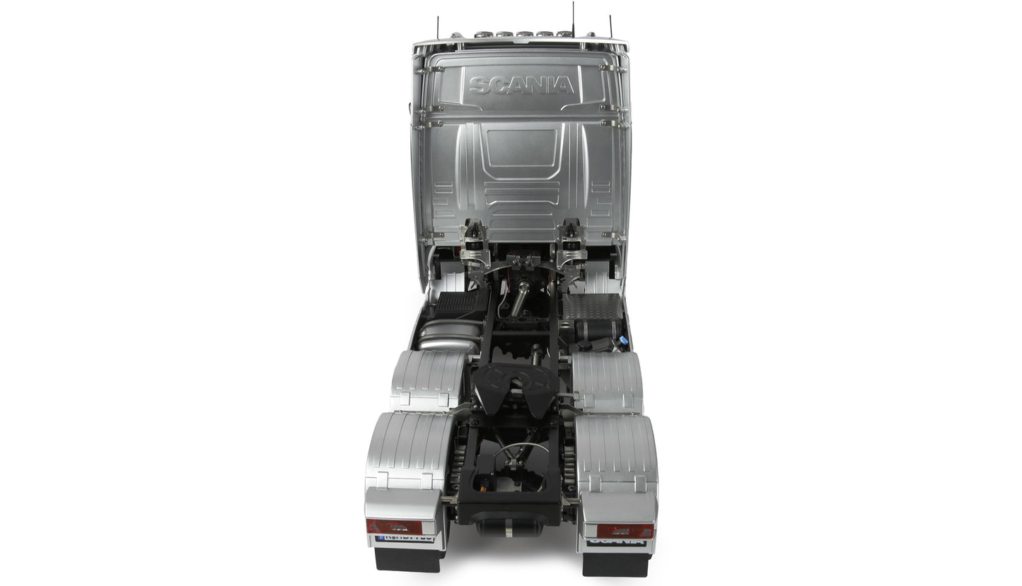 Scania 770 S Zugmaschine 6x6 1:14 RTR Silver