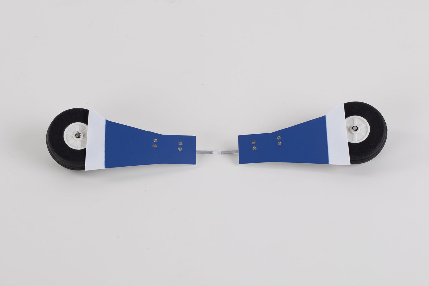 1100mm P51D Blue Thunder 2 - Main landing gear