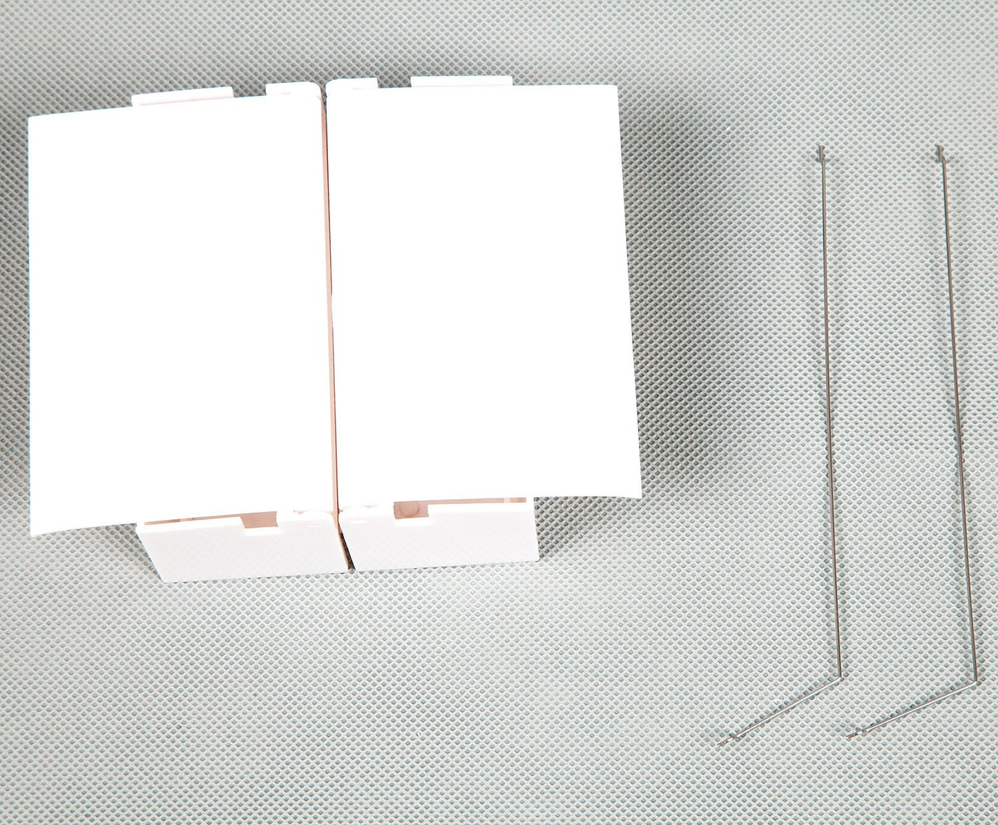 1400mm T-28D V4 Red - Main Landing Gear Cover Set